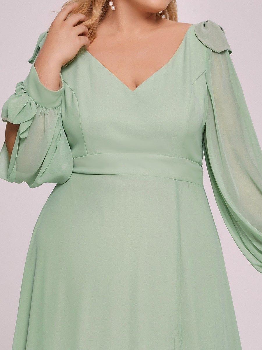 pretty IVORY|Plus Size Split Long Sleeve V-Neck Bridesmaid Dress - Image 5